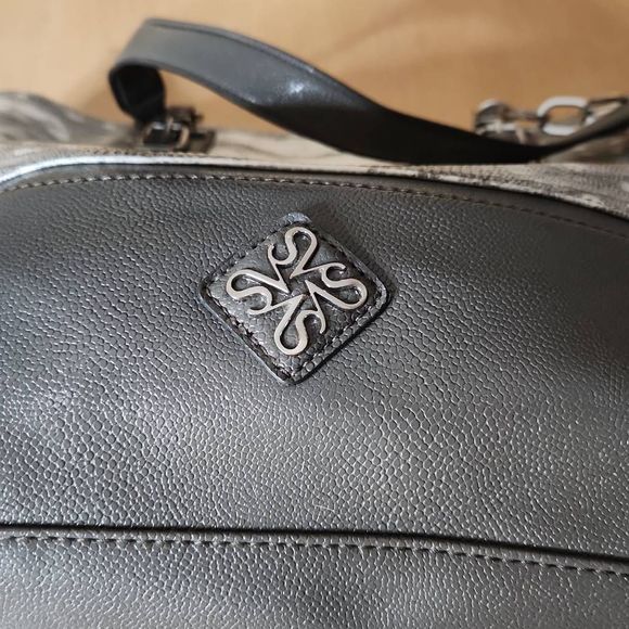 Simple Vera gray and white shoulder bag - Picture 8 of 9